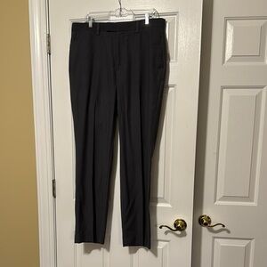Madison Gray Classic Dress Pants with Straight-Leg Design 36 x 32